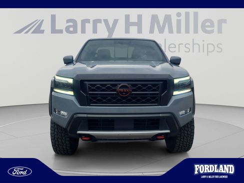 Used 2023 Nissan Frontier PRO-4X w/ Pro Convenience Package AWD/4WD image 8
