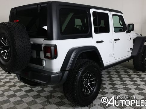 Used 2024 Jeep Wrangler Unlimited Sport AWD/4WD image 5