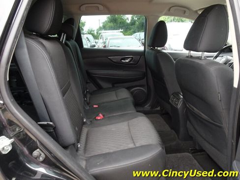 Used 2018 Nissan Rogue S AWD/4WD image 14