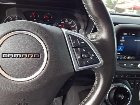 Used 2023 Chevrolet Camaro LT w/ Technology Package image 17