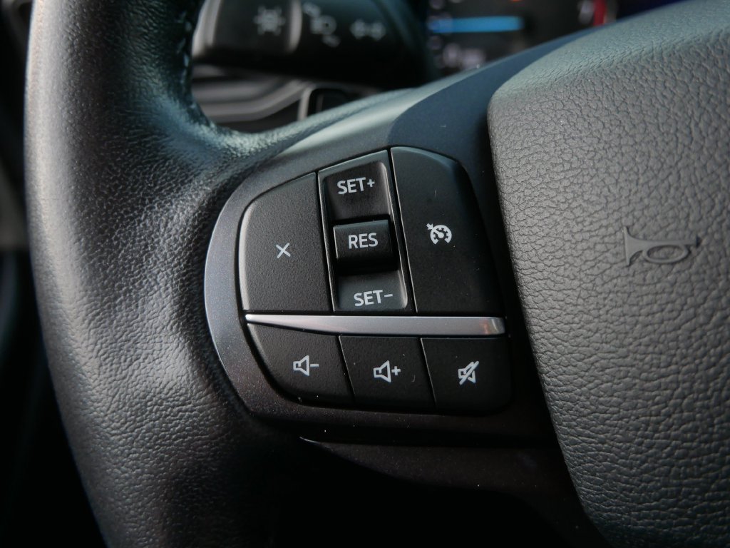 Used 2020 Ford Explorer XLT AWD/4WD image 17