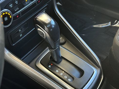 Used 2020 Ford EcoSport SE w/ SE Convenience Package image 24