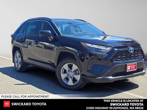 Certified 2024 Toyota RAV4 LE AWD/4WD image 1