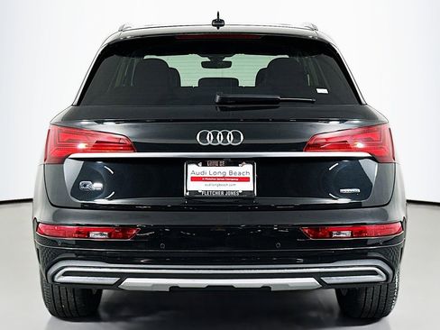 Used 2023 Audi Q5 2.0T Premium w/ Convenience Package image 3