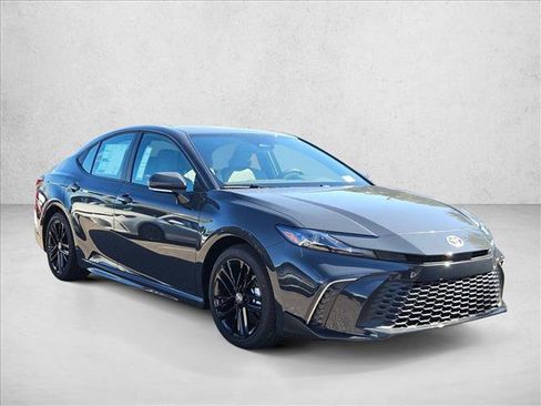 New 2026 Toyota Camry SE FWD image 6