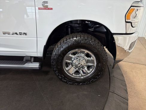 Used 2022 RAM 2500 Big Horn image 37