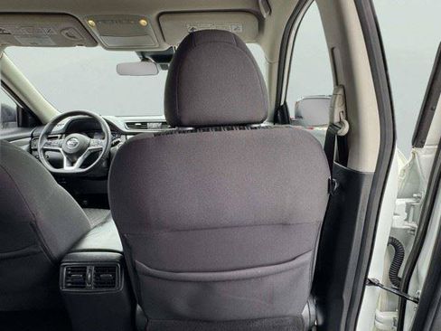 Used 2019 Nissan Rogue SV FWD image 53