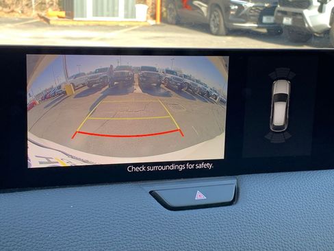 Used 2025 MAZDA CX-70 3.3 Turbo w/ Preferred Package image 17