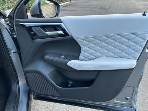 Used 2023 Mitsubishi Outlander SEL image 28