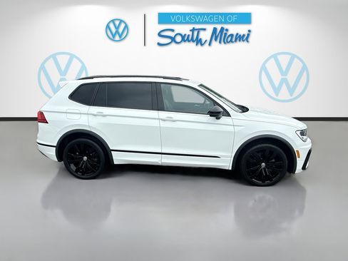 Certified 2021 Volkswagen Tiguan SE R-Line FWD image 8