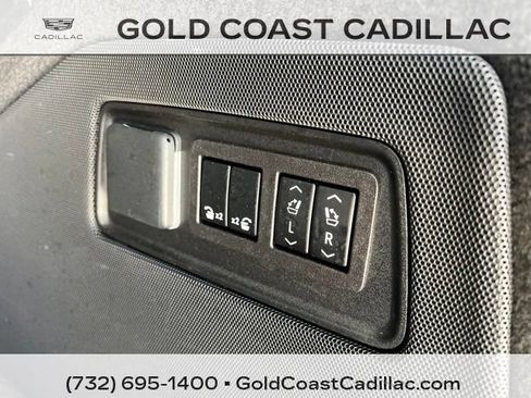 Used 2023 Cadillac Escalade Sport w/ LPO, ONYX Package AWD/4WD image 16