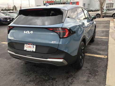 New 2026 Kia Sportage S image 5