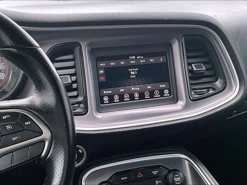 Used 2019 Dodge Challenger SXT w/ Blacktop Package image 15
