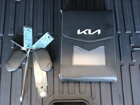 Used 2023 Kia Telluride EX AWD/4WD image 31