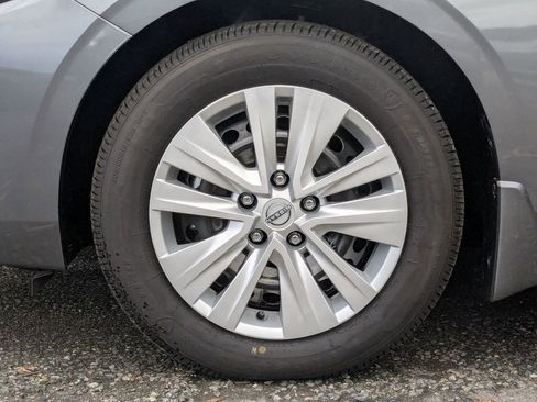 New 2025 Nissan Sentra S image 9