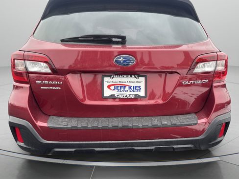 Used 2018 Subaru Outback 2.5i Premium image 6