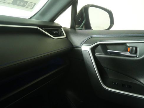 Used 2023 Toyota RAV4 XSE AWD/4WD image 27