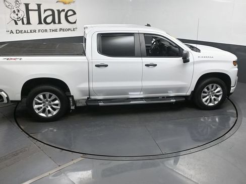 Used 2020 Chevrolet Silverado 1500 Custom w/ Custom Value Package AWD/4WD image 39