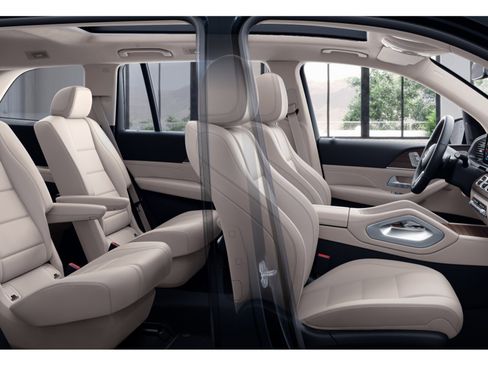 Certified 2023 Mercedes-Benz GLS 450 4MATIC image 4