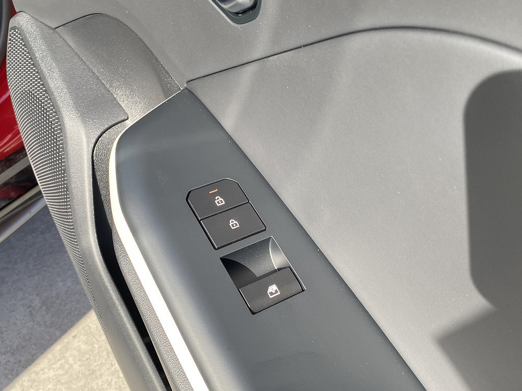 New 2026 Kia K4 GT-Line w/ GT-Line Premium Package FWD image 24