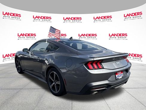 Used 2025 Ford Mustang Premium RWD image 7