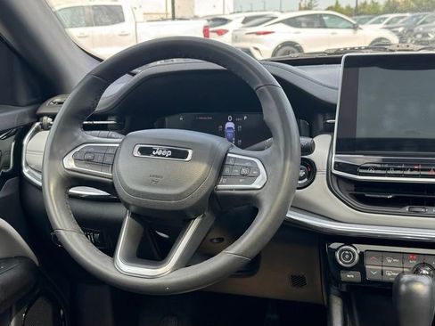 Used 2023 Jeep Compass Limited w/ Elite Group AWD/4WD image 16
