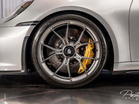 Used 2022 Porsche 911 GT3 image 9