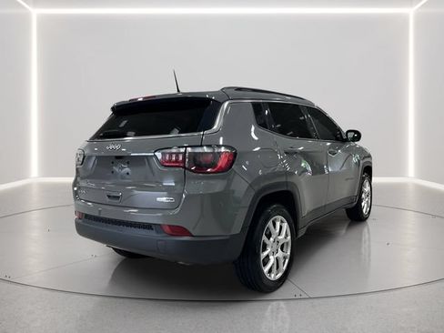 Used 2023 Jeep Compass Latitude AWD/4WD image 27