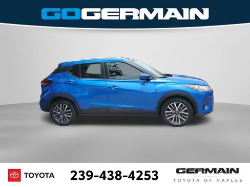 Used 2023 Nissan Kicks SV FWD image 7