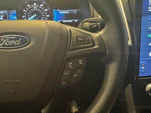 Used 2022 Ford Edge SE image 36