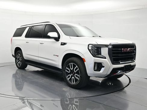 Used 2024 GMC Yukon XL AT4 AWD/4WD image 3
