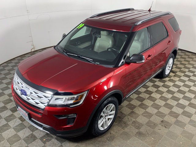 Used 2019 Ford Explorer XLT w/ Equipment Group 202A AWD/4WD image 20