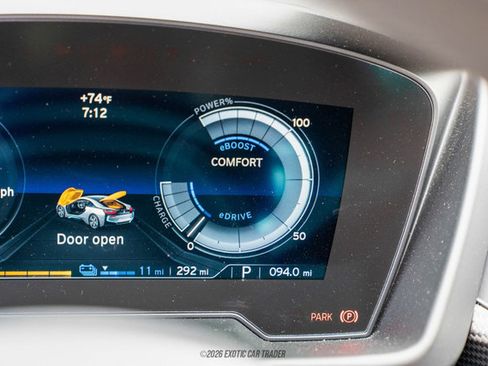 Used 2019 BMW i8 Coupe image 32