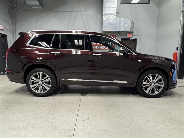 Used 2021 Cadillac XT6 Premium Luxury AWD/4WD image 9