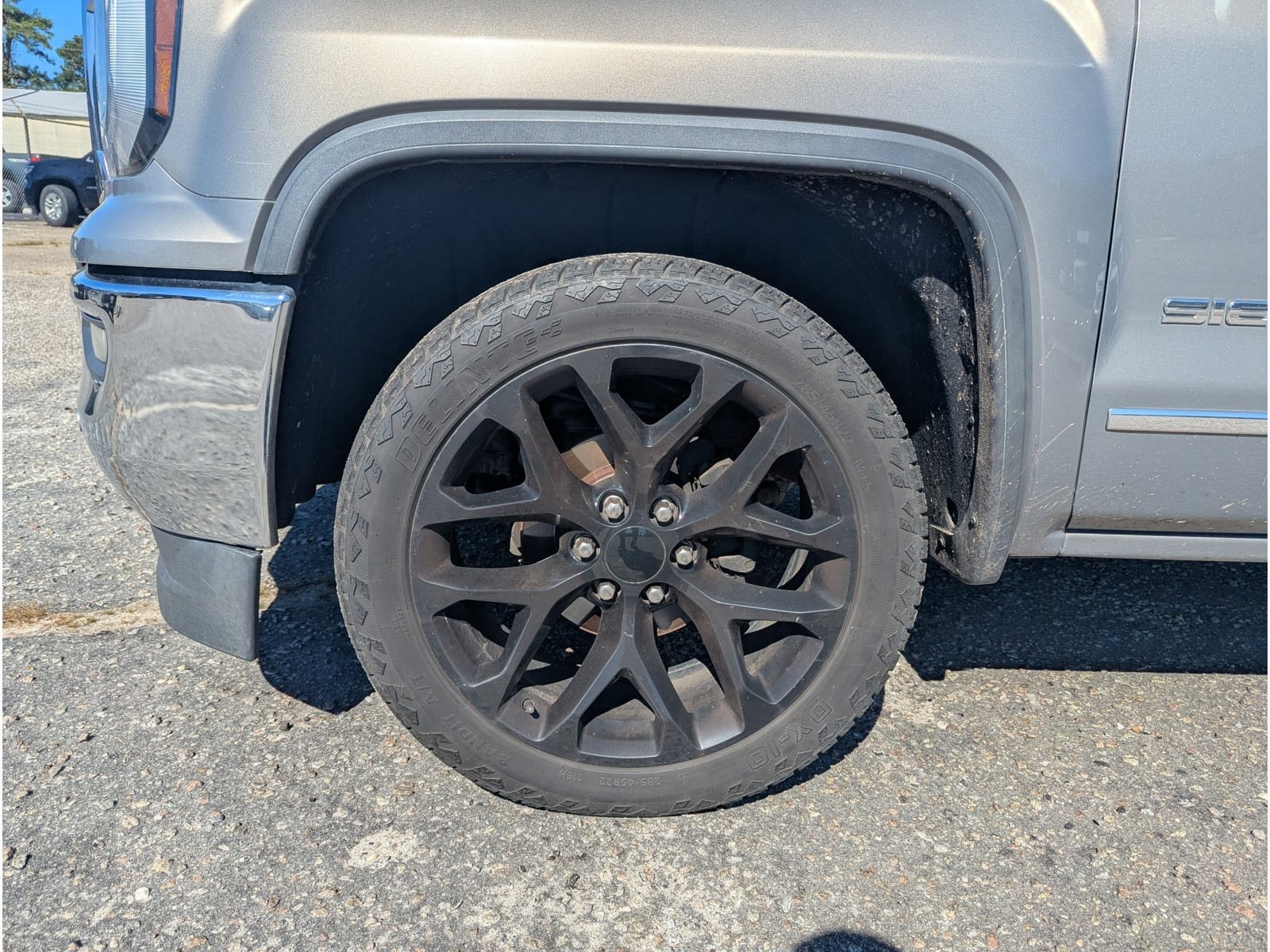 Used 2017 GMC Sierra 1500 SLT AWD/4WD image 9