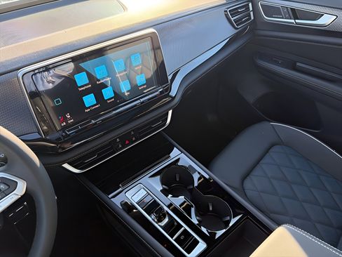 New 2026 Volkswagen Atlas Cross Sport SEL Premium R-Line image 16