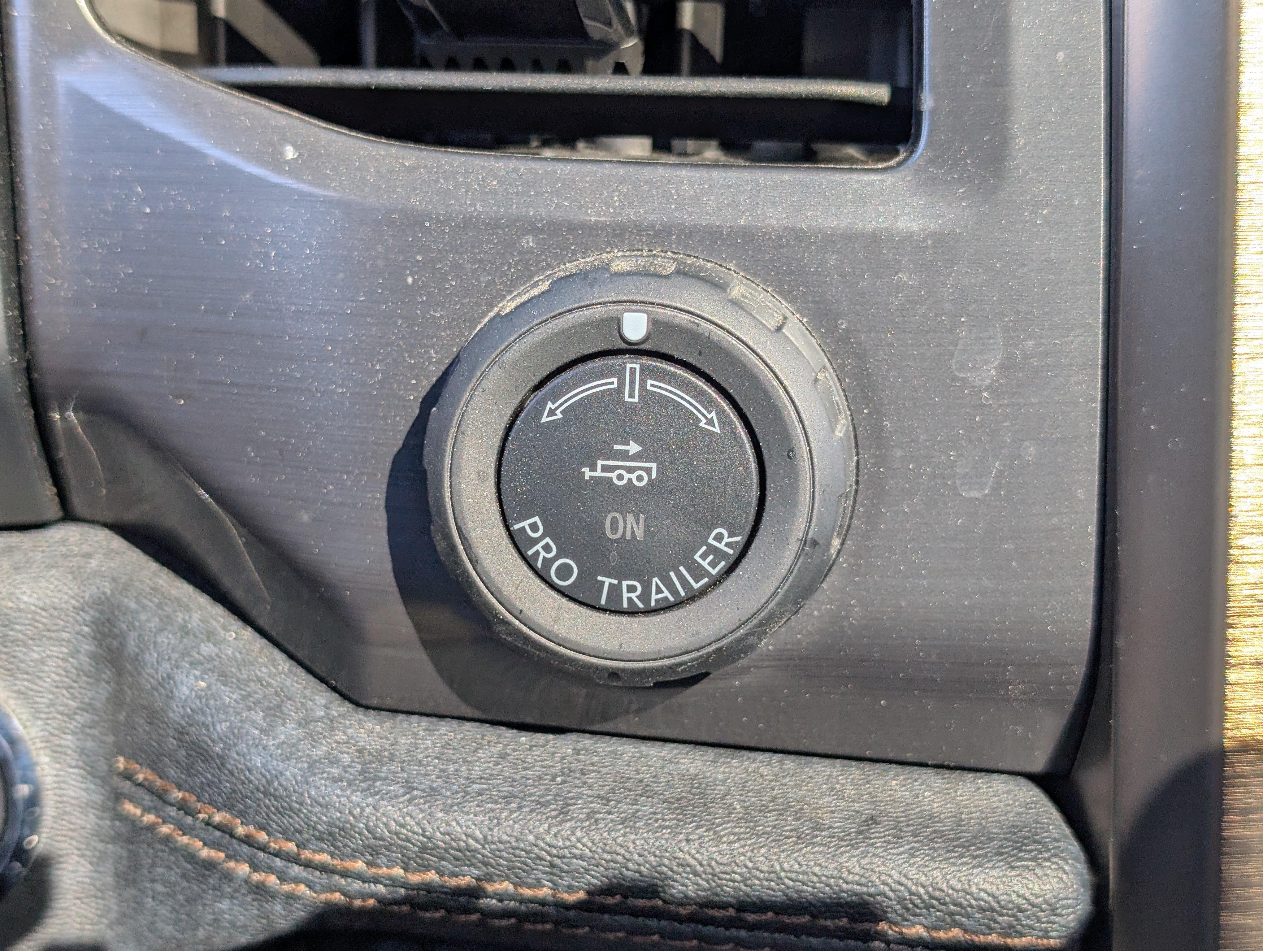 Certified 2025 Ford F150 Lightning Lariat AWD/4WD image 30