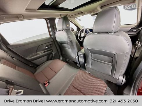 Used 2026 Nissan Kicks SR w/ SR Premium Package image 28