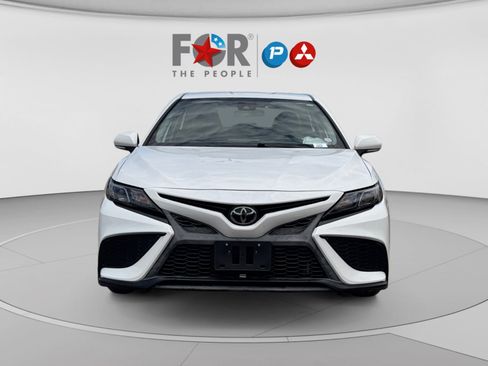 Used 2023 Toyota Camry SE FWD image 8
