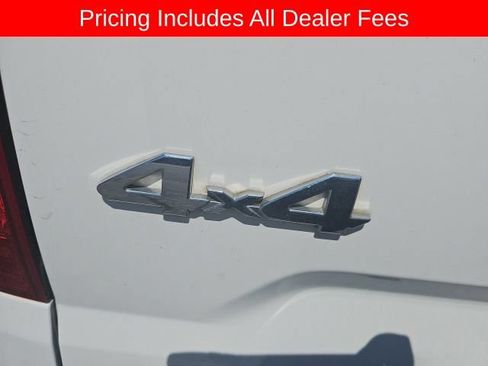Used 2019 Toyota Tundra Limited w/ Limited Premium Package AWD/4WD image 11