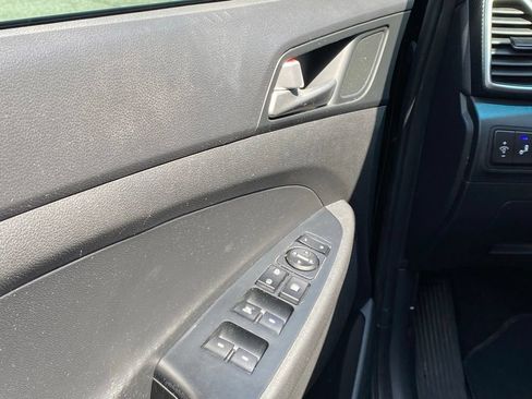 Used 2020 Hyundai Tucson SEL FWD image 11