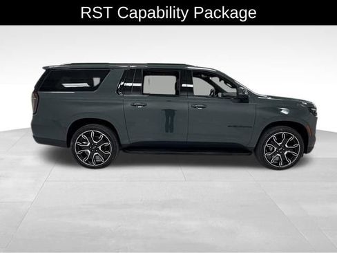 Certified 2025 Chevrolet Suburban RST w/ RST Capability Package AWD/4WD image 7