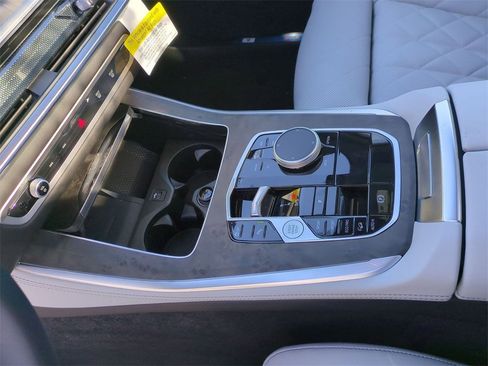 New 2026 BMW X5 xDrive40i image 17