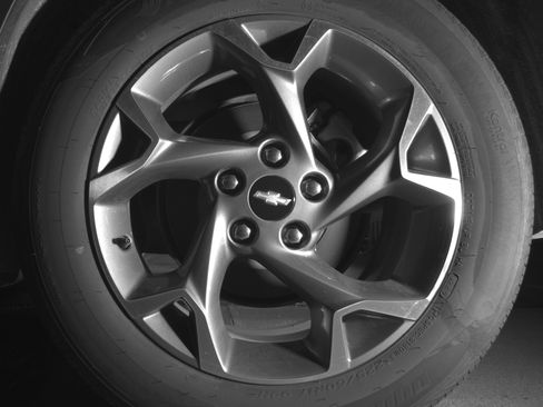 Used 2025 Chevrolet Trax LT FWD image 14