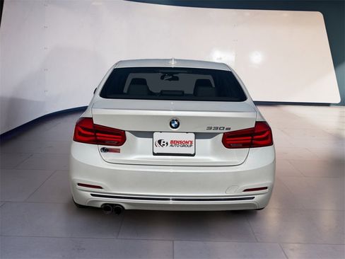 Used 2018 BMW 330e image 4