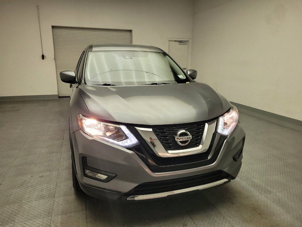 Used 2020 Nissan Rogue S FWD image 14
