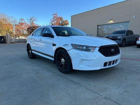 Used 2015 Ford Taurus Police Interceptor AWD image 3
