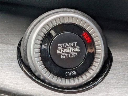 New 2026 Jeep Grand Wagoneer L 4WD w/ Premium Group I image 32