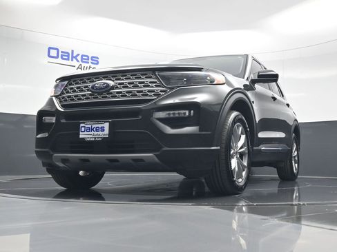 Used 2023 Ford Explorer Limited AWD/4WD image 42