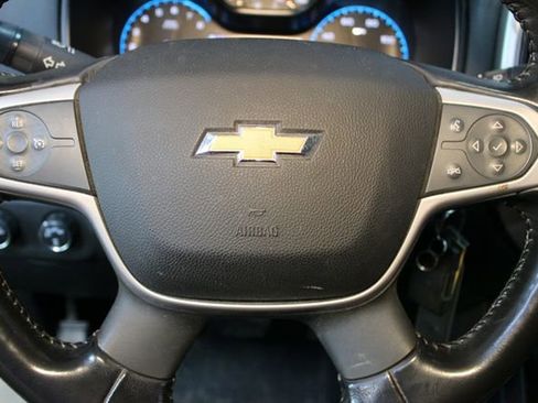 Used 2018 Chevrolet Colorado LT w/ Luxury Package, Chrome AWD/4WD image 19